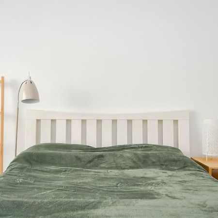 New Modern Apartment In City Center Bratislava Buitenkant foto