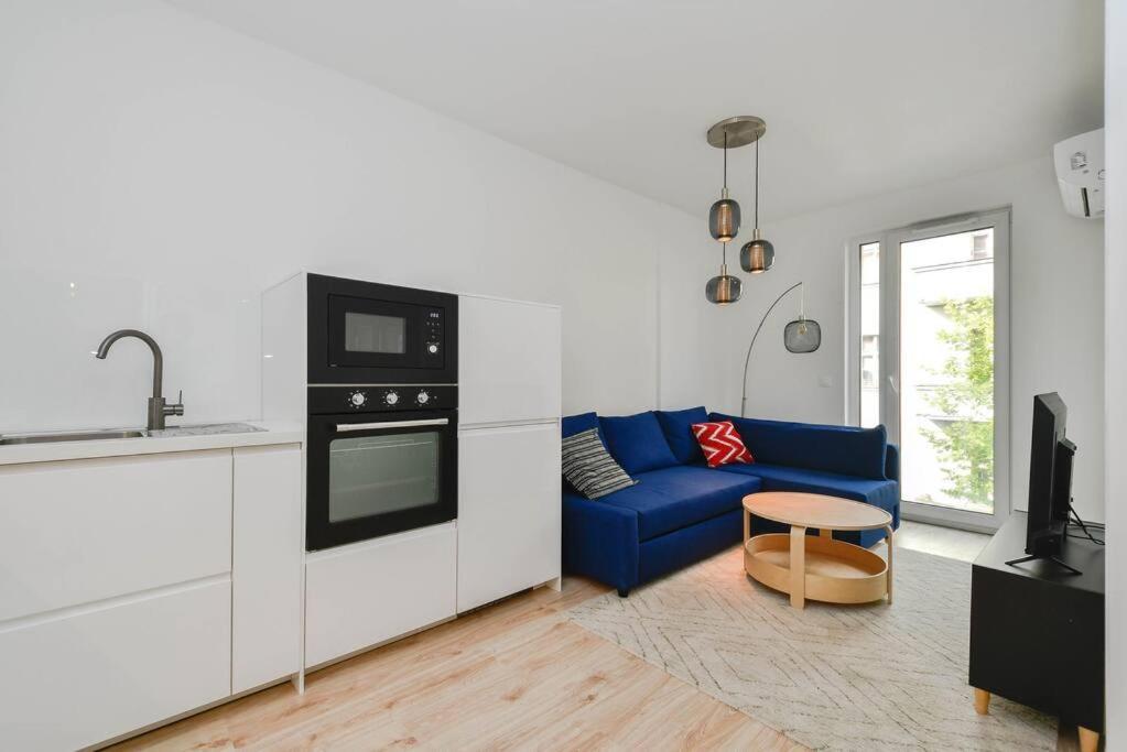 New Modern Apartment In City Center Bratislava Buitenkant foto